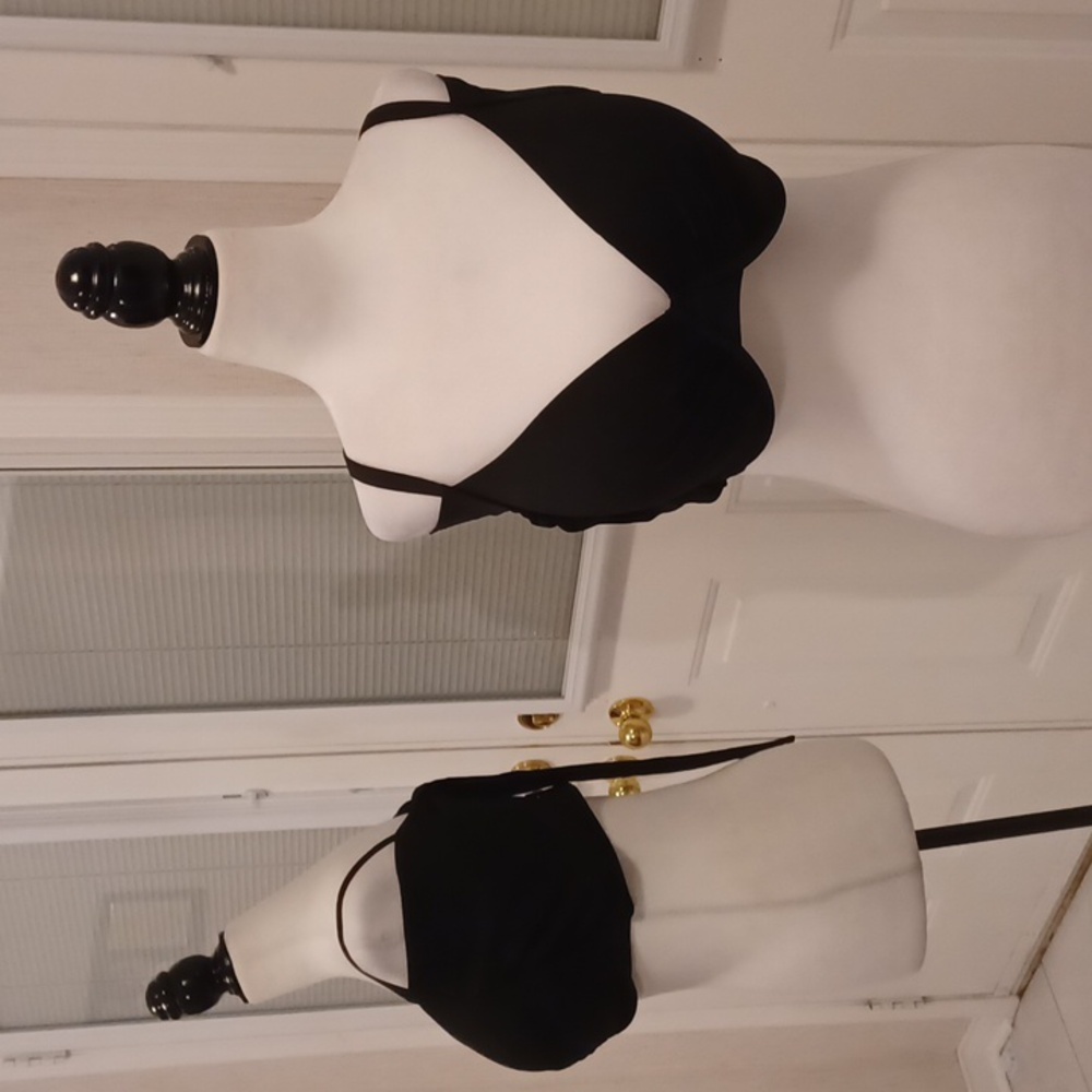 4/$40 Black Wrap Back Bikini Top - Size Medium (D Cup)
